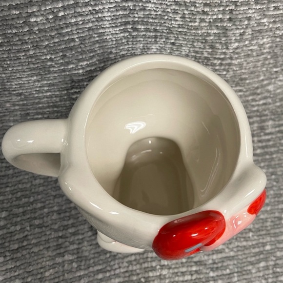 New! Hello Kitty Valentines Day 3D Mug, 20 oz ceramic - Picture 5 of 6
